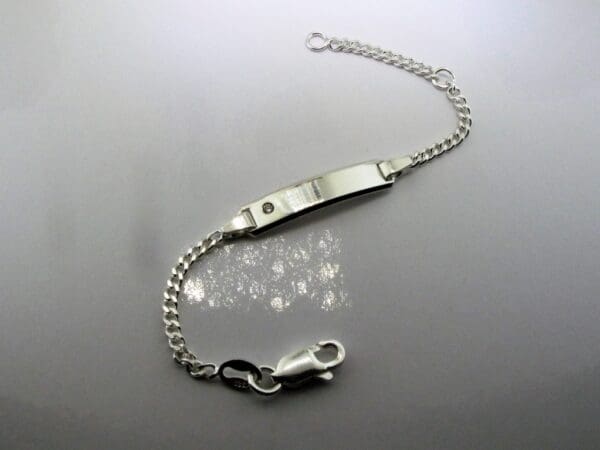 Zilveren  baby naam armband met 1 Diamant 0.01 crtt - Afbeelding 2