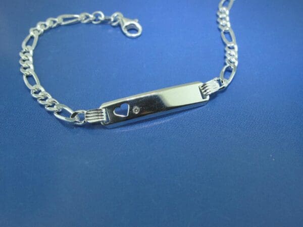 Zilveren naam armband met diamant