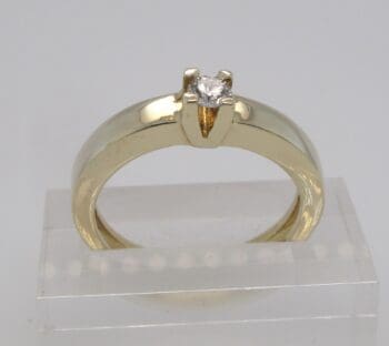Gouden Solitaire ring met  Diamant 0.20 crt
