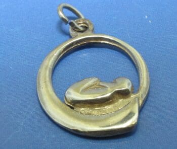 Zilveren  foetus embryo hanger