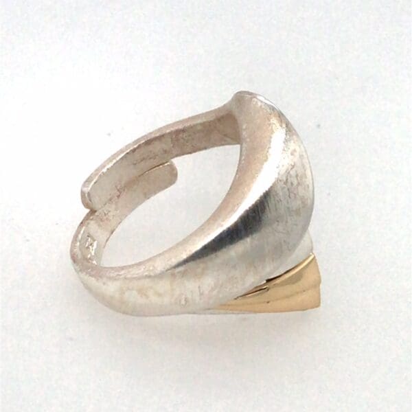 Zilveren ring design met 18 karaat goud - Afbeelding 3