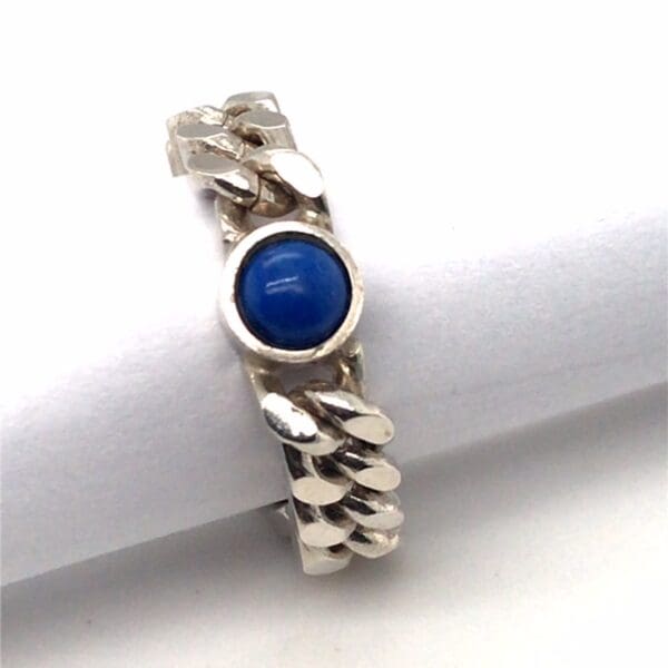 Zilveren schakel ring met een edelsteen - Afbeelding 2