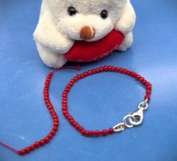 Baby Bloedkoraal armbandje met zilver slot