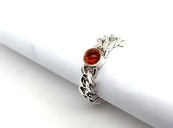 Zilveren schakel ring met Vuuropaal  